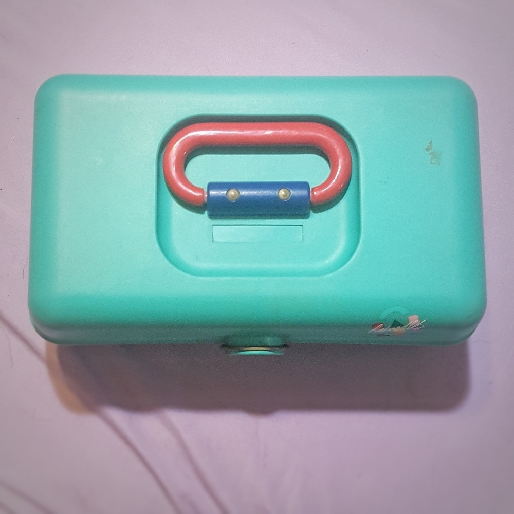 Vintage Caboodles Makeup Case